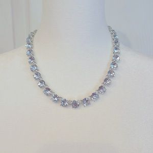 Beautiful clear rhinestone necklace.